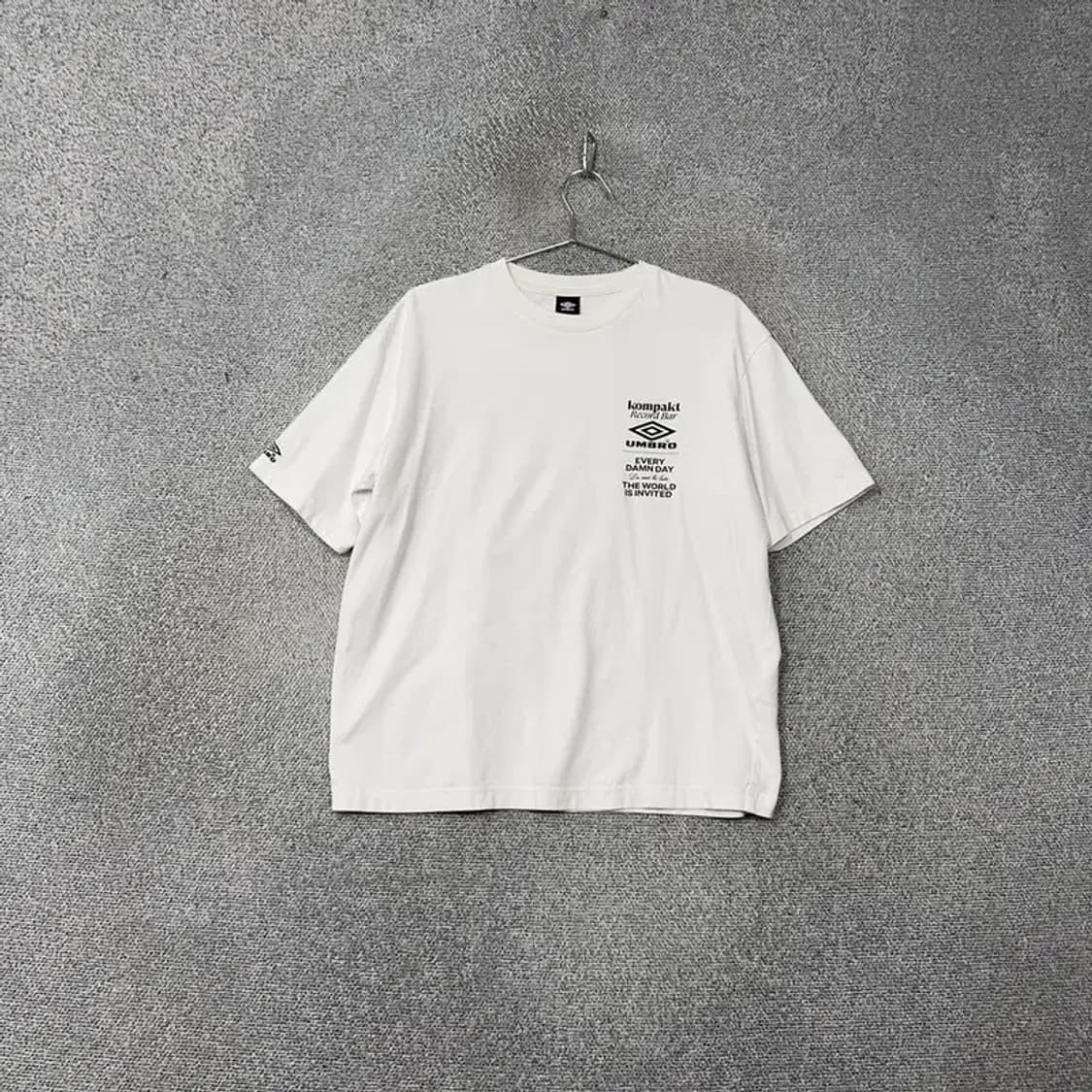 엄브로 화이트 프린팅 박스핏 반팔티 90 상품이미지1