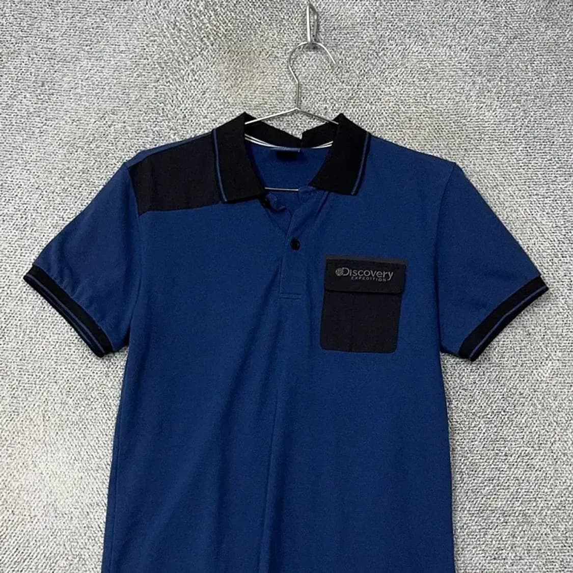 디스커버리 네이비 포켓 로고 반팔 카라티 95 상품이미지3