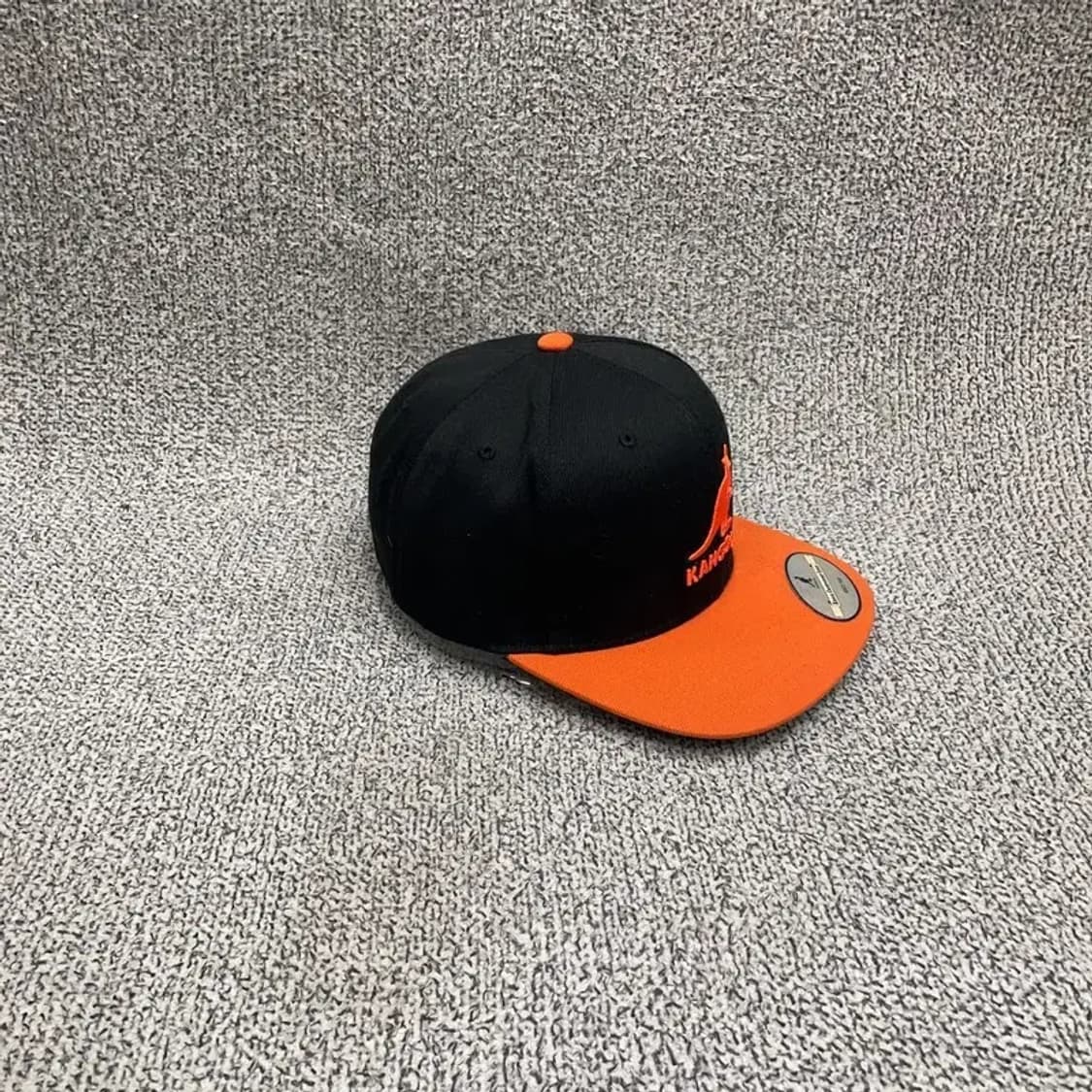 캉골 블랙 자수 로고 스냅백 S 상품이미지4