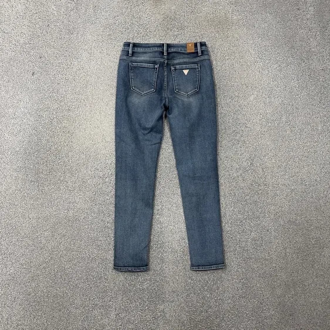 게스 실버로고 여성 캐주얼 크롭진 26 상품이미지2