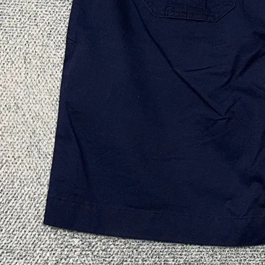 [새상품]타미힐피거 네이비 미니스커트 10 상품이미지4