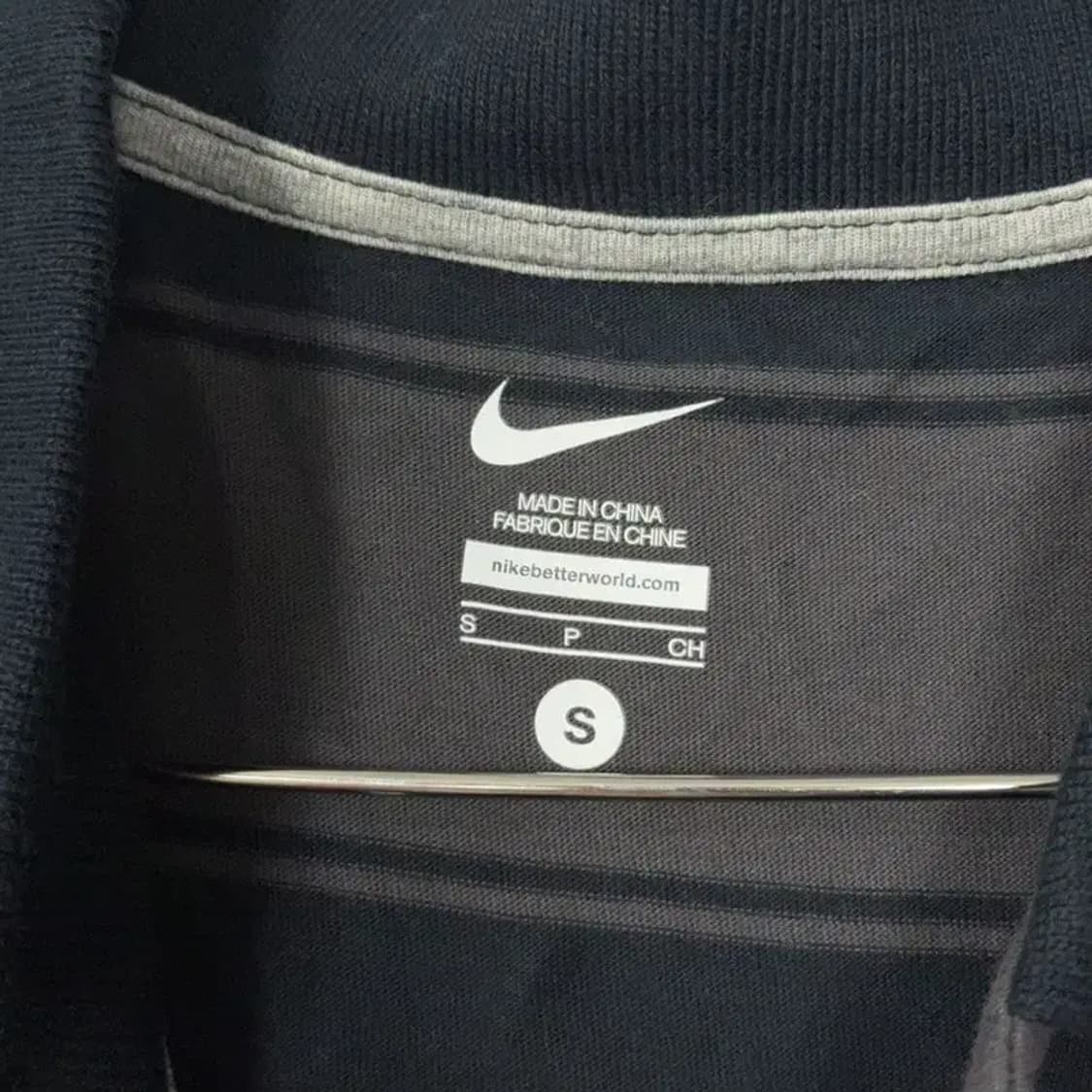 나이키 스트라이프 그레이 로고 반팔 카라티 S 상품이미지5