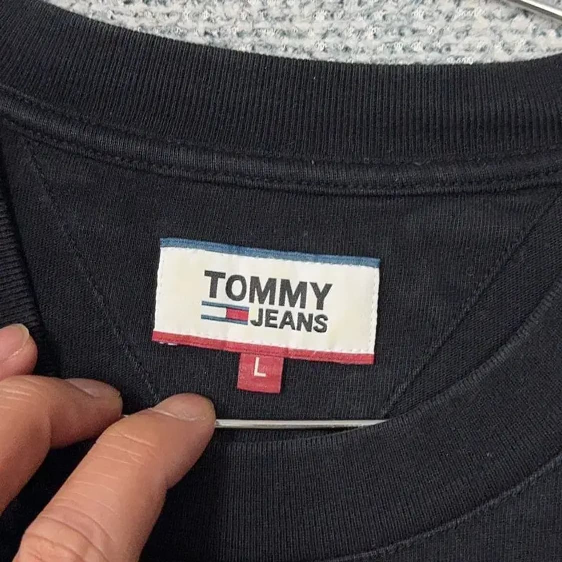 타미 진스 프린팅 블랙 반팔 티 L 상품이미지3