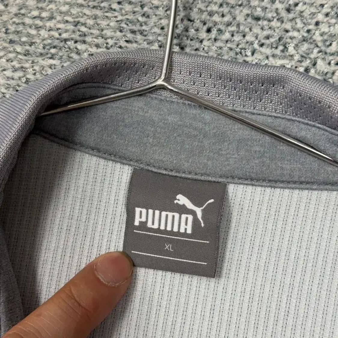 푸마 라이트 그레이 로고 기능성 반팔 카라티 XL 상품이미지3