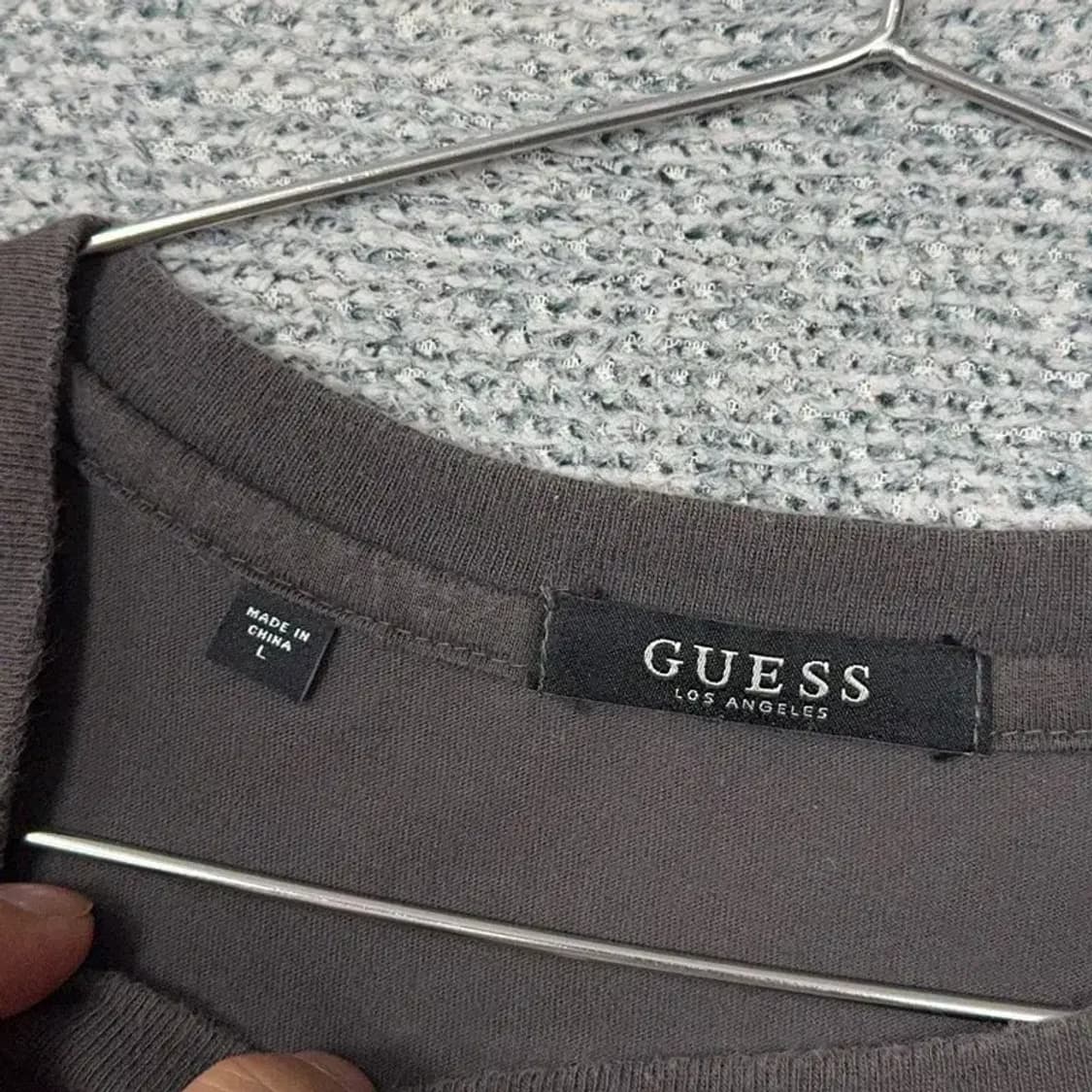 게스 스펠 로고 브라운 반팔 티 L 상품이미지3