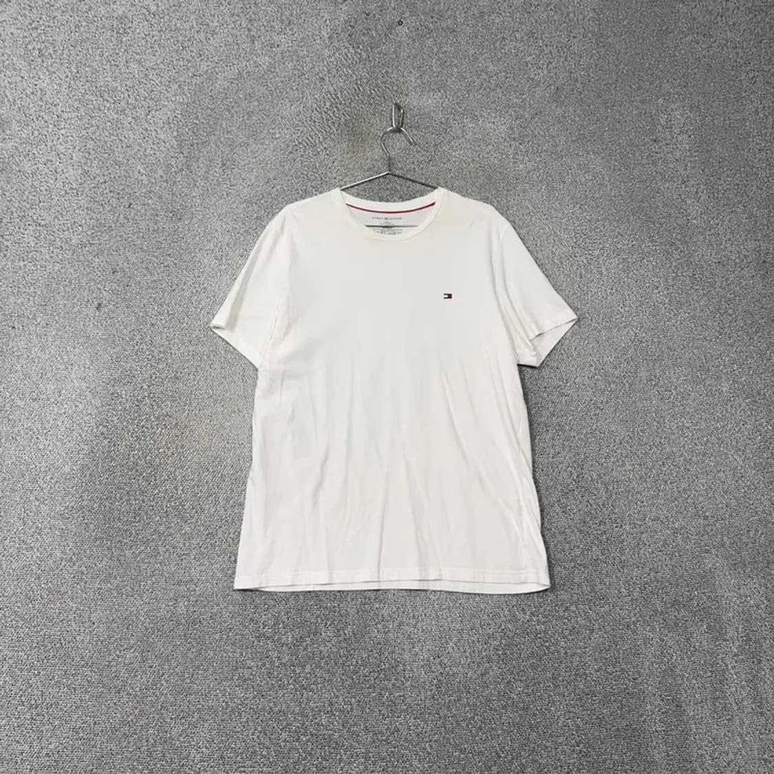 타미힐피거 화이트 로고 반팔티 100 상품이미지1