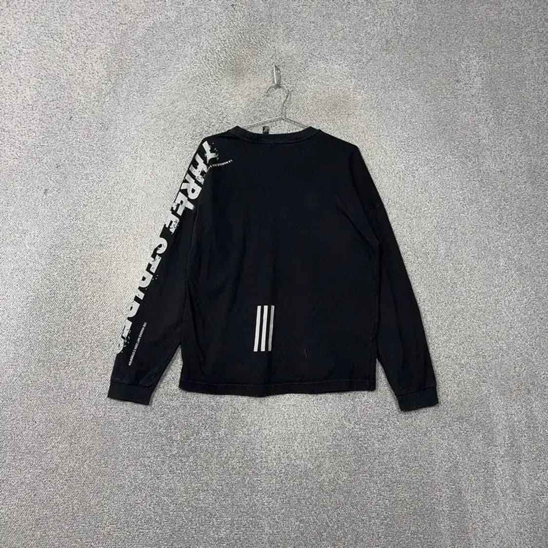 아디다스 로고 프린팅 블랙 긴팔 티 L 상품이미지2