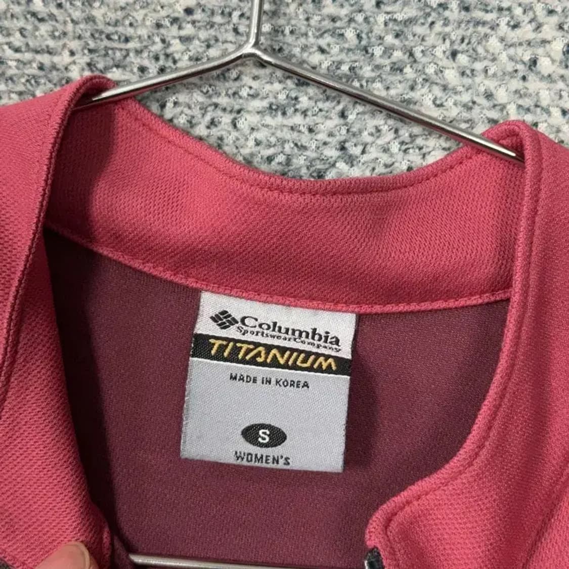 콜롬비아 로고 여성 등산 기능성 반집업 반팔티 S 상품이미지3