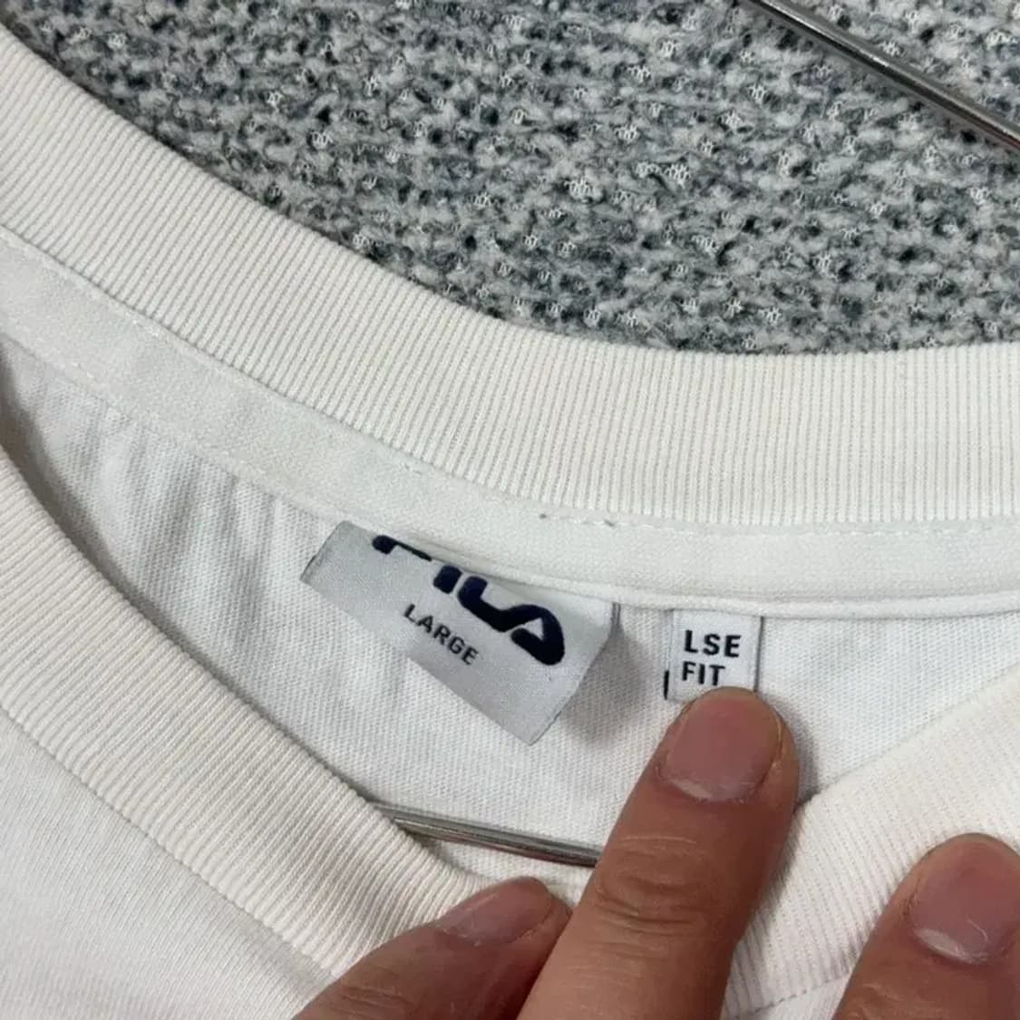 휠라 프린팅 화이트 반팔 티 LARGE 상품이미지3