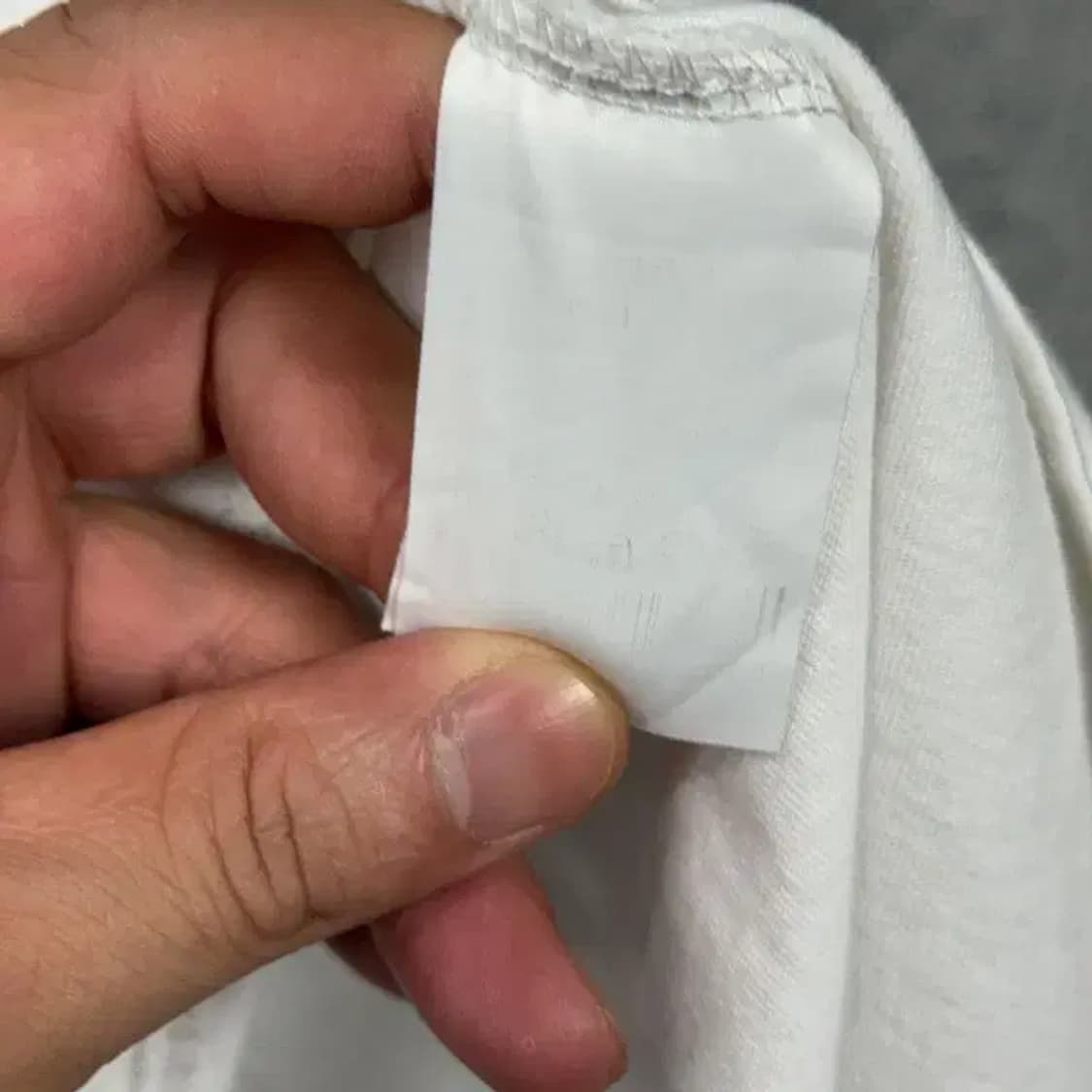 휠라 프린팅 화이트 반팔 티 LARGE 상품이미지4