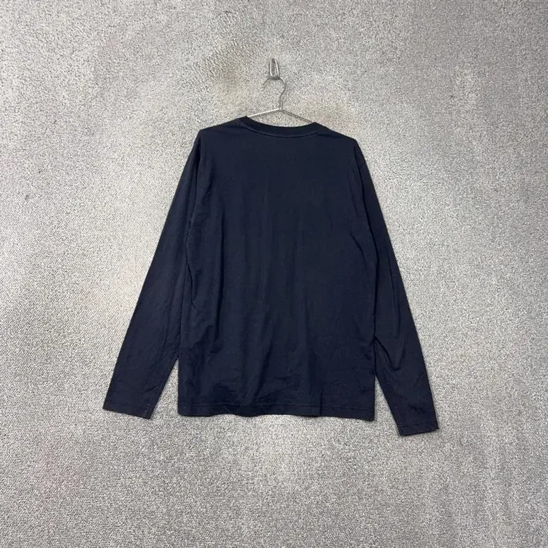 휠라 로고 프린팅 네이비 긴팔 티 105 상품이미지2