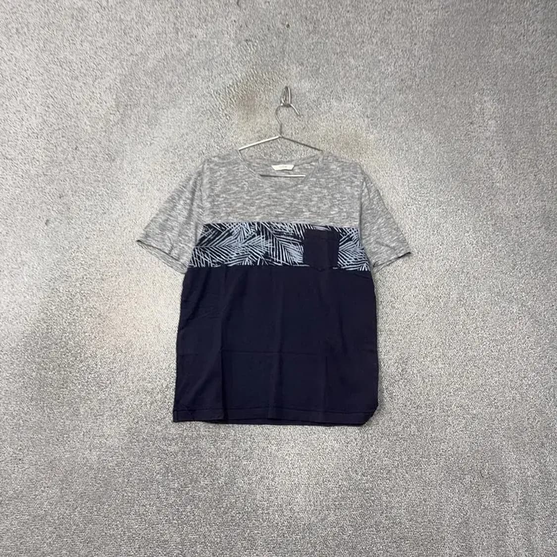 마인드브릿지 남성 캐주얼 포켓 네이비 반팔 티 105 상품이미지1