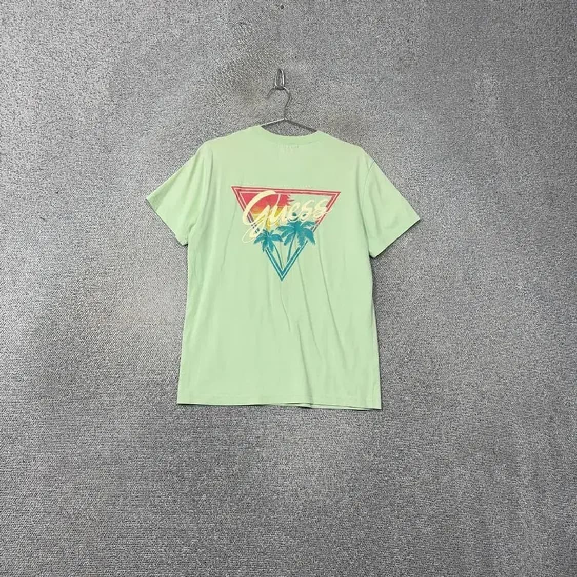 게스 라이트 그린 로고 캐주얼 반팔 티 L 상품이미지2
