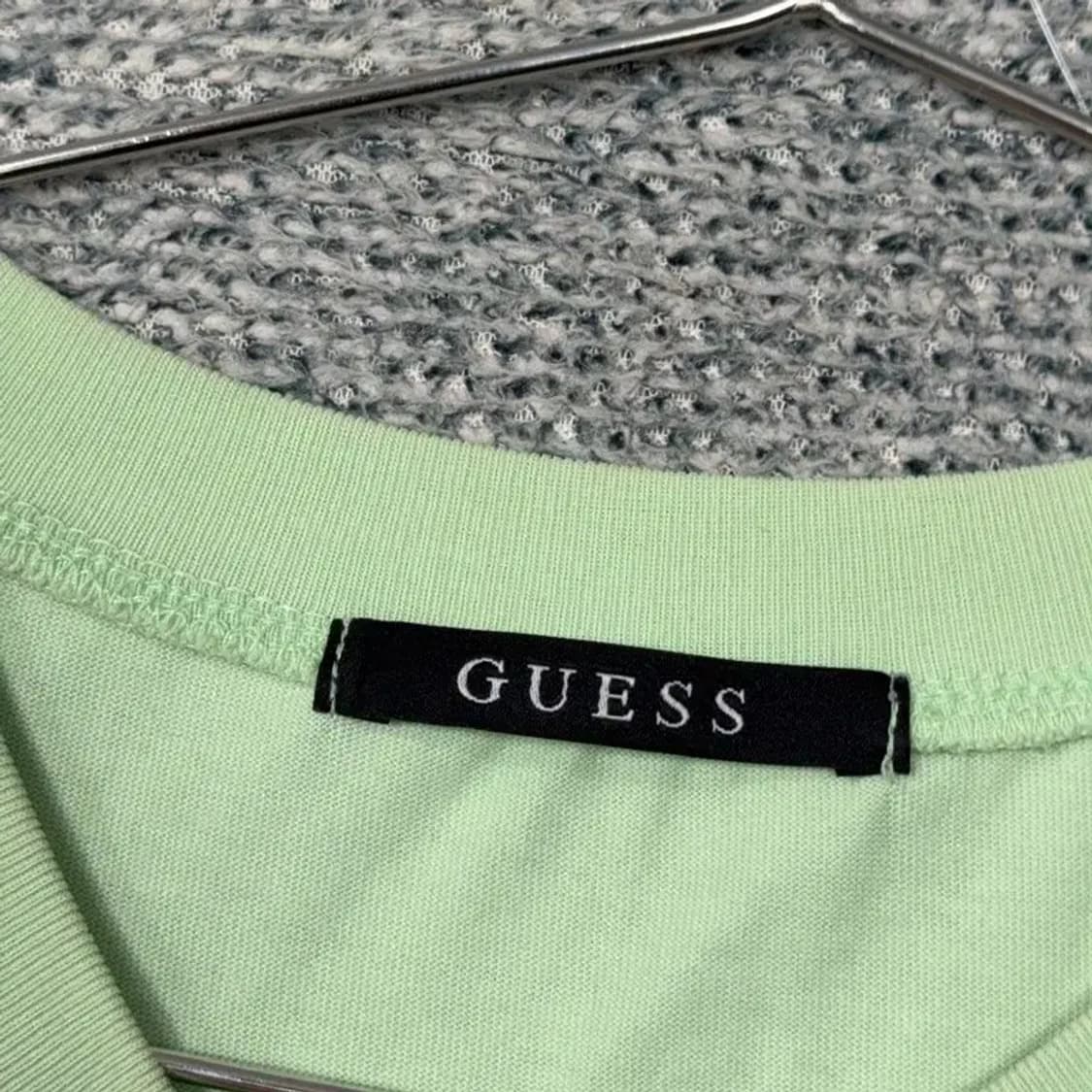 게스 라이트 그린 로고 캐주얼 반팔 티 L 상품이미지3