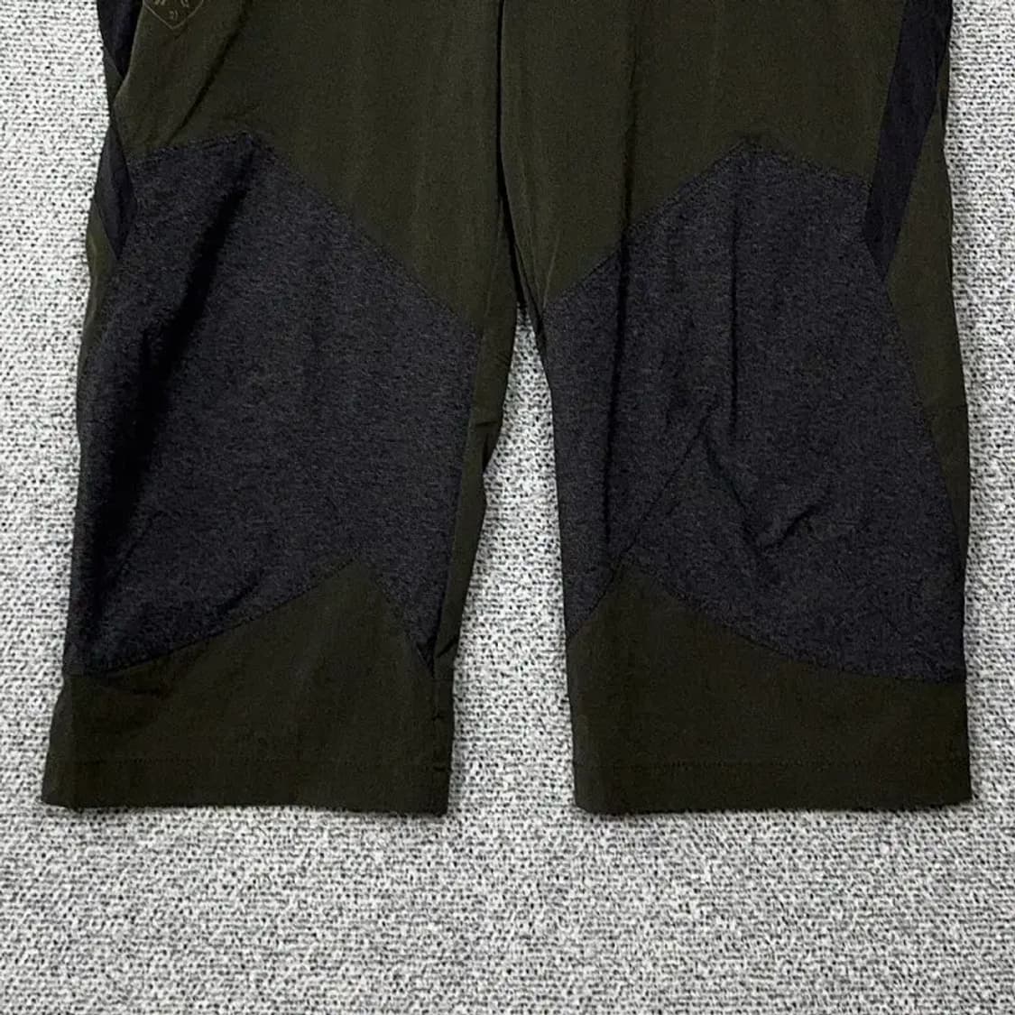 밀레 그레이 로고 등산 기능성 5부 반바지 88 상품이미지4