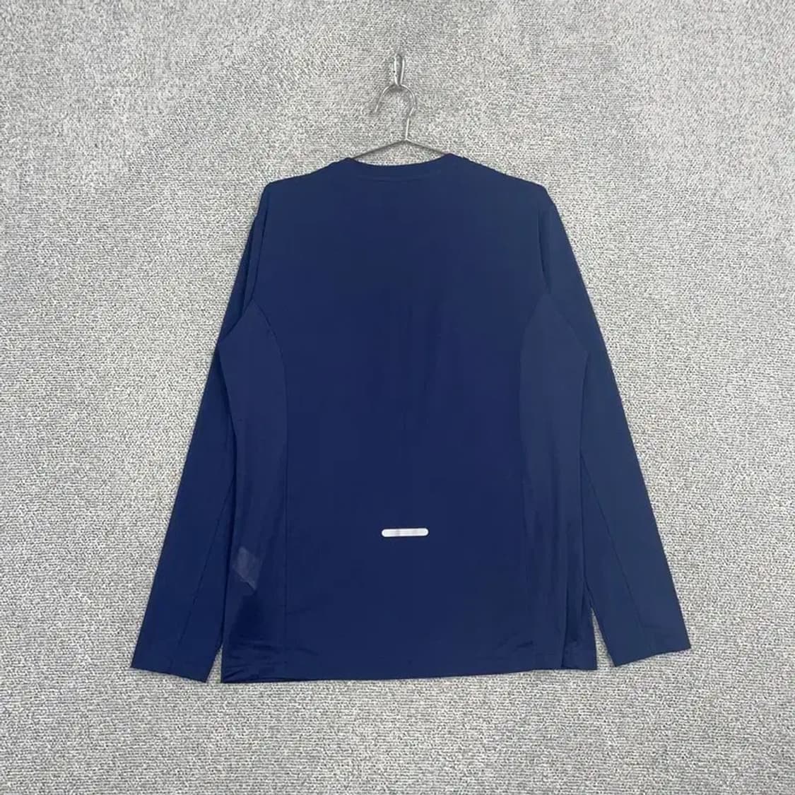 네파 네이비 로고 등산 기능성 긴팔 티 105 상품이미지2