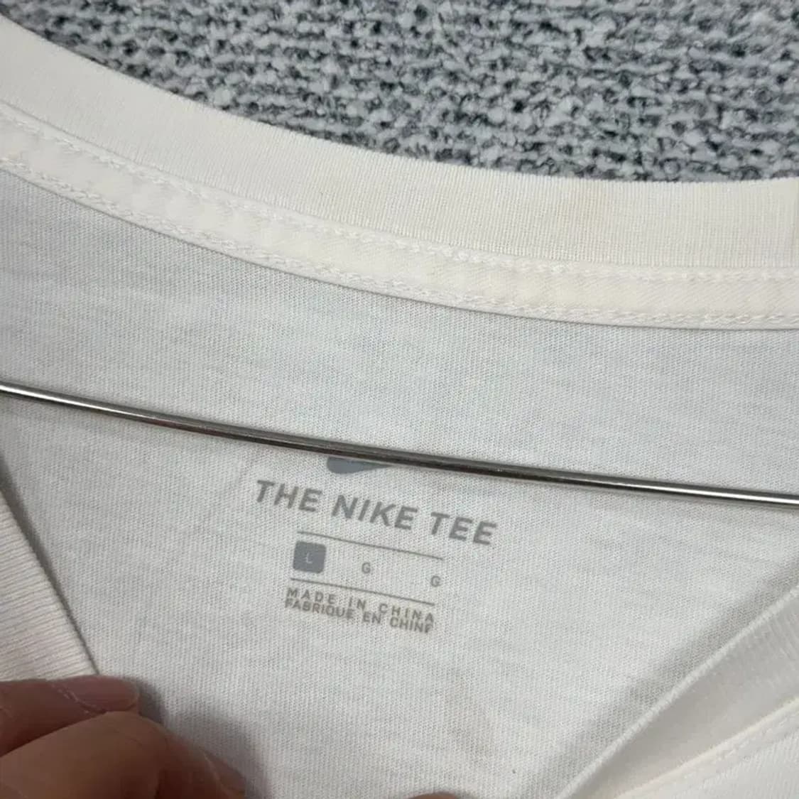 나이키 프린팅 화이트 반팔 티 L 상품이미지3