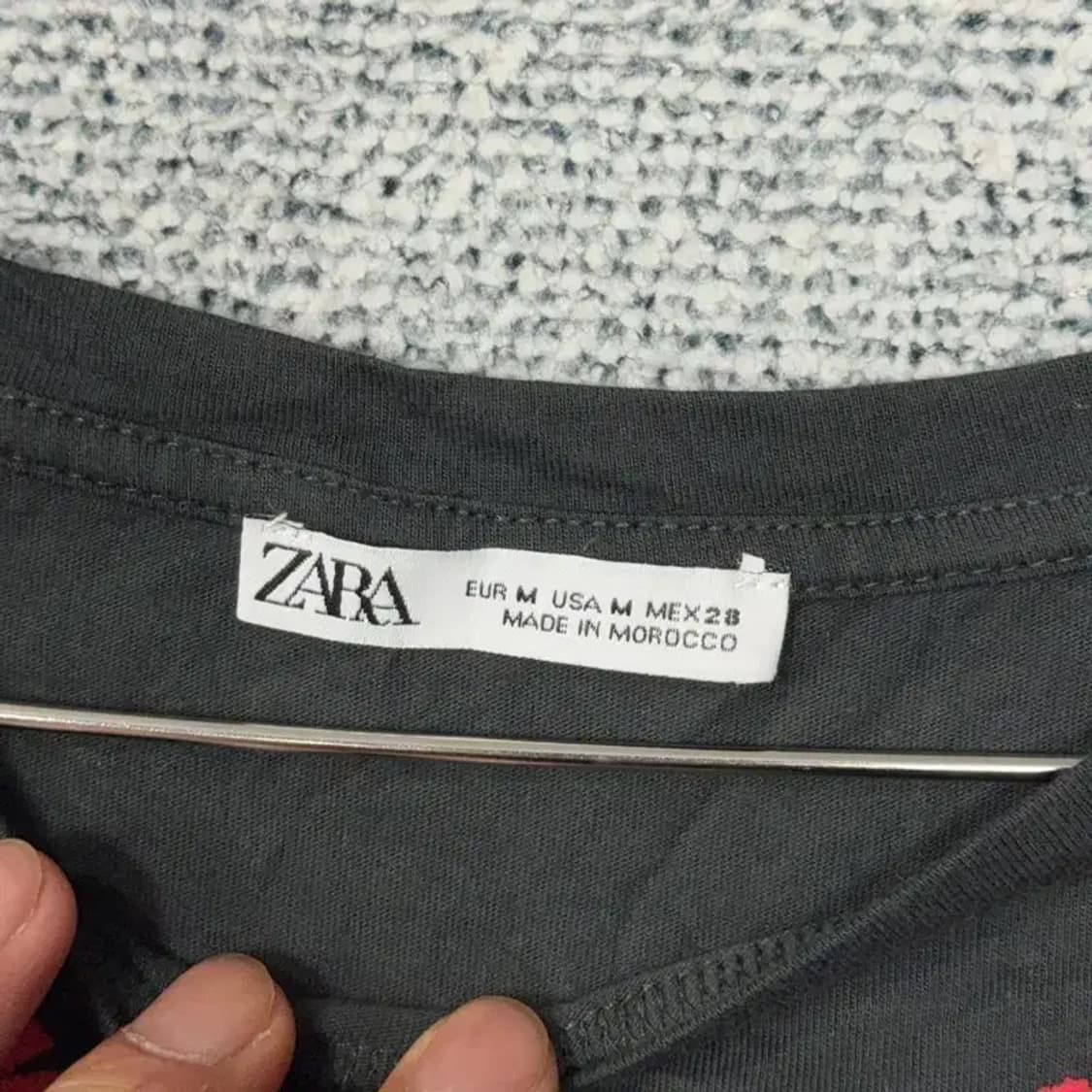 자라 빈티지 자수 여성 블랙 반팔 티 M 상품이미지3