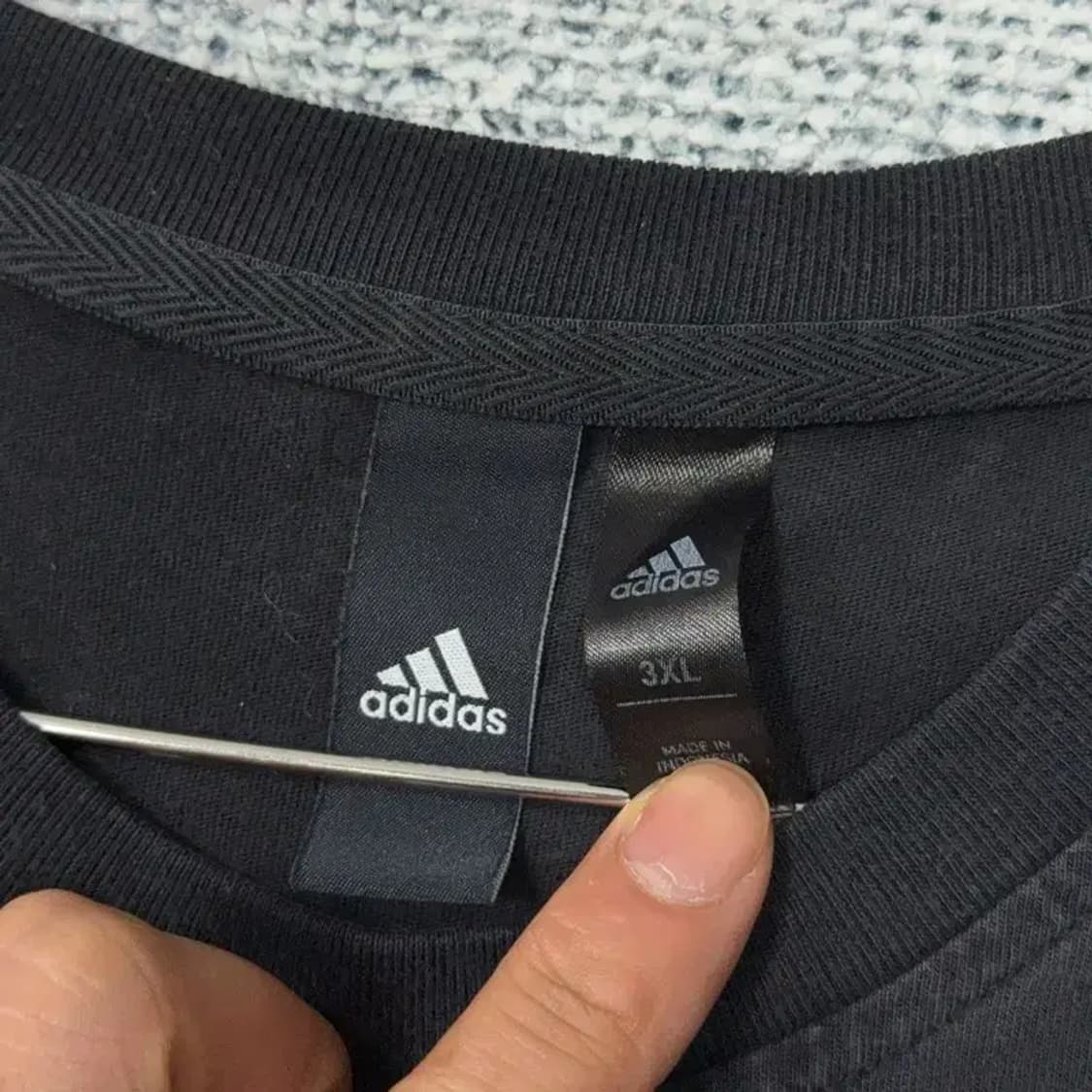 아디다스 프린팅 블랙 빅로고 반팔 티 3XL 상품이미지3