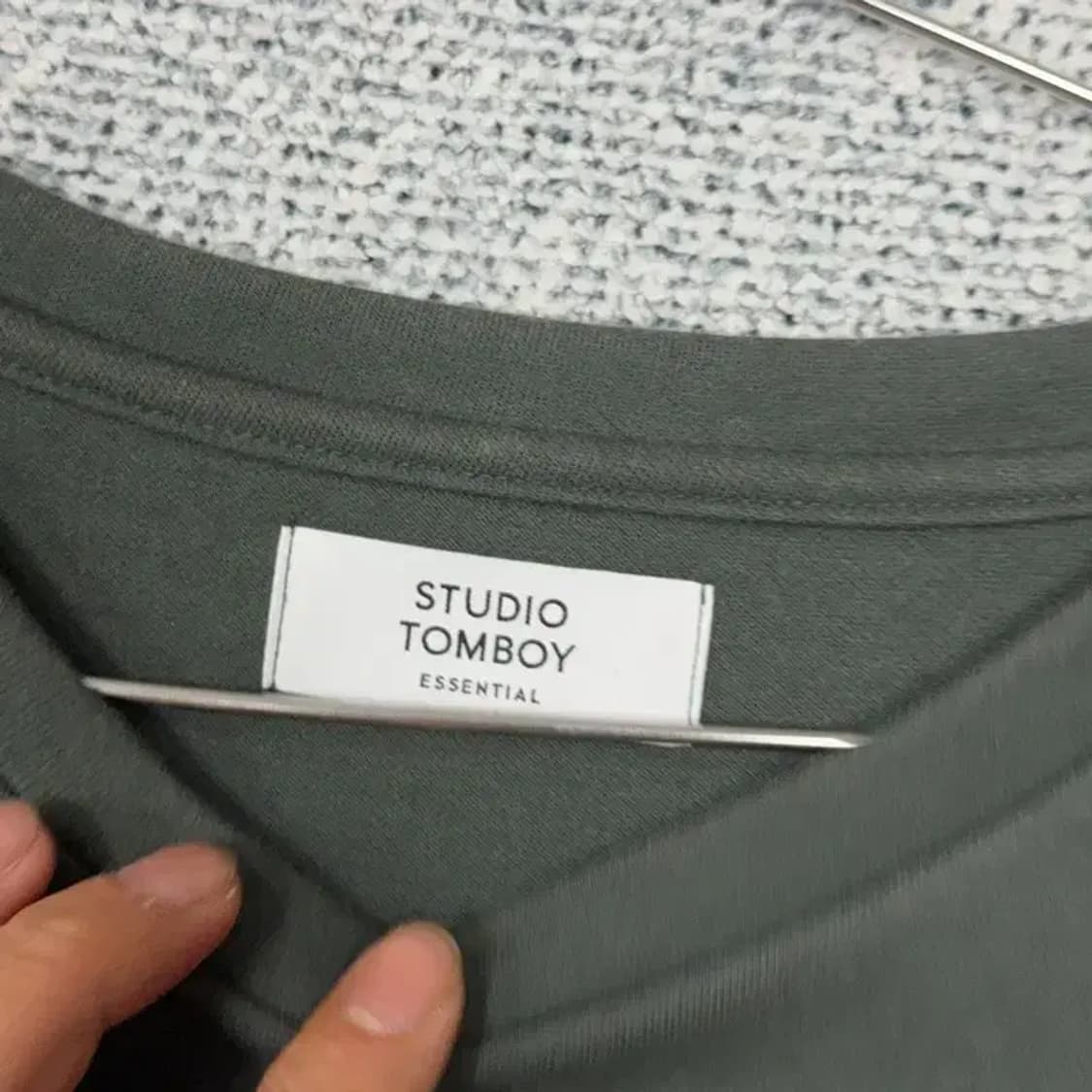 스튜디오 톰보이 프린팅 크롭 박스핏 반팔 티 F 상품이미지4