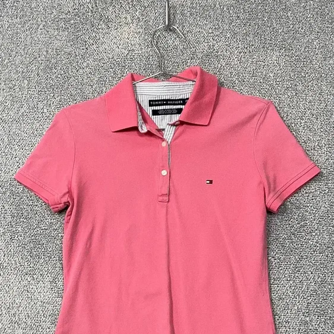 타미힐피거 핑크 로고 여성 반팔 카라티 S/P 상품이미지3