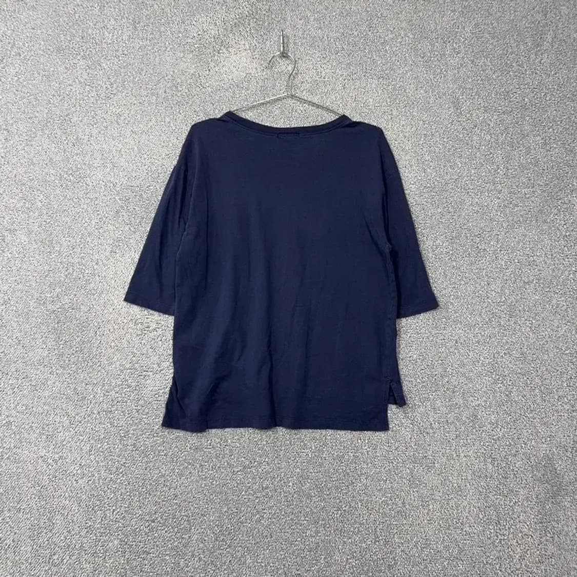 버커루 네이비 로고 절개 루즈핏 여성 반팔 티 F 상품이미지2