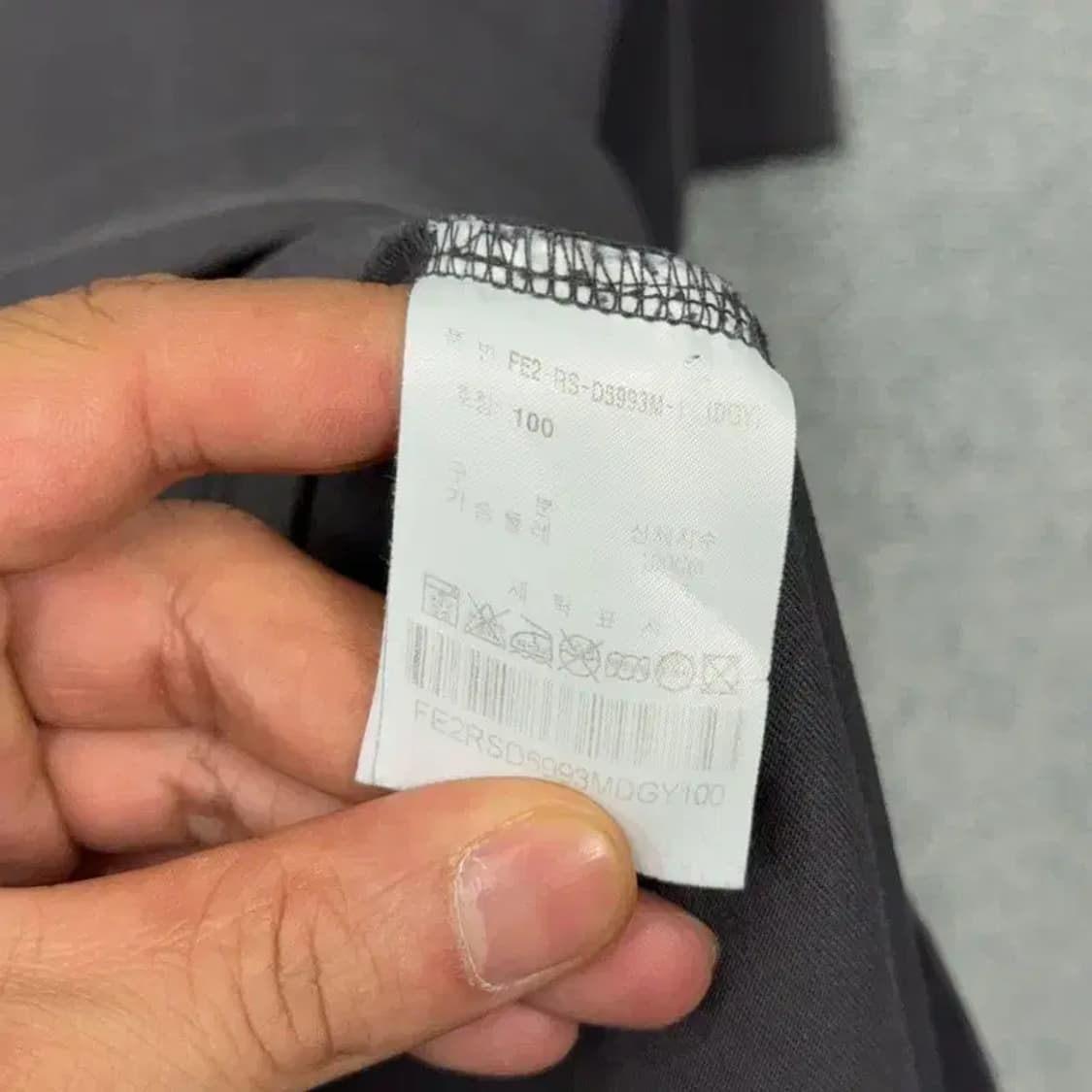 휠라 블랙 로고 캐주얼 반팔 티 100 상품이미지4