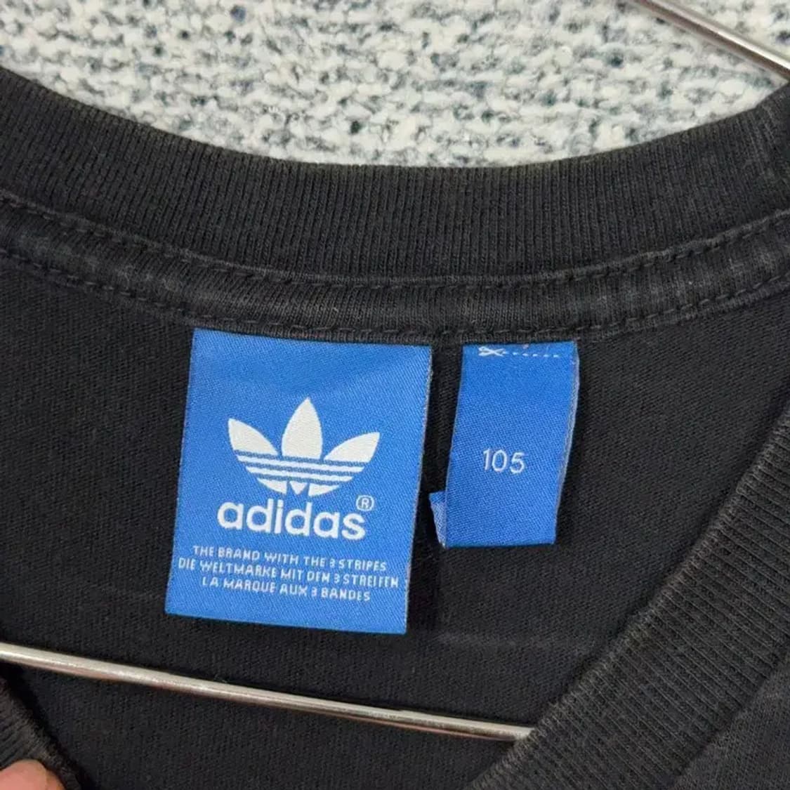 아디다스 빅로고 프린팅 블랙 반팔 티 105 상품이미지3