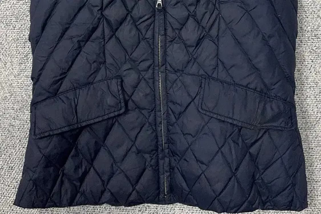 타미힐피거 네이비 다운 퀄팅 경량 패딩 조끼 S/P 상품이미지4