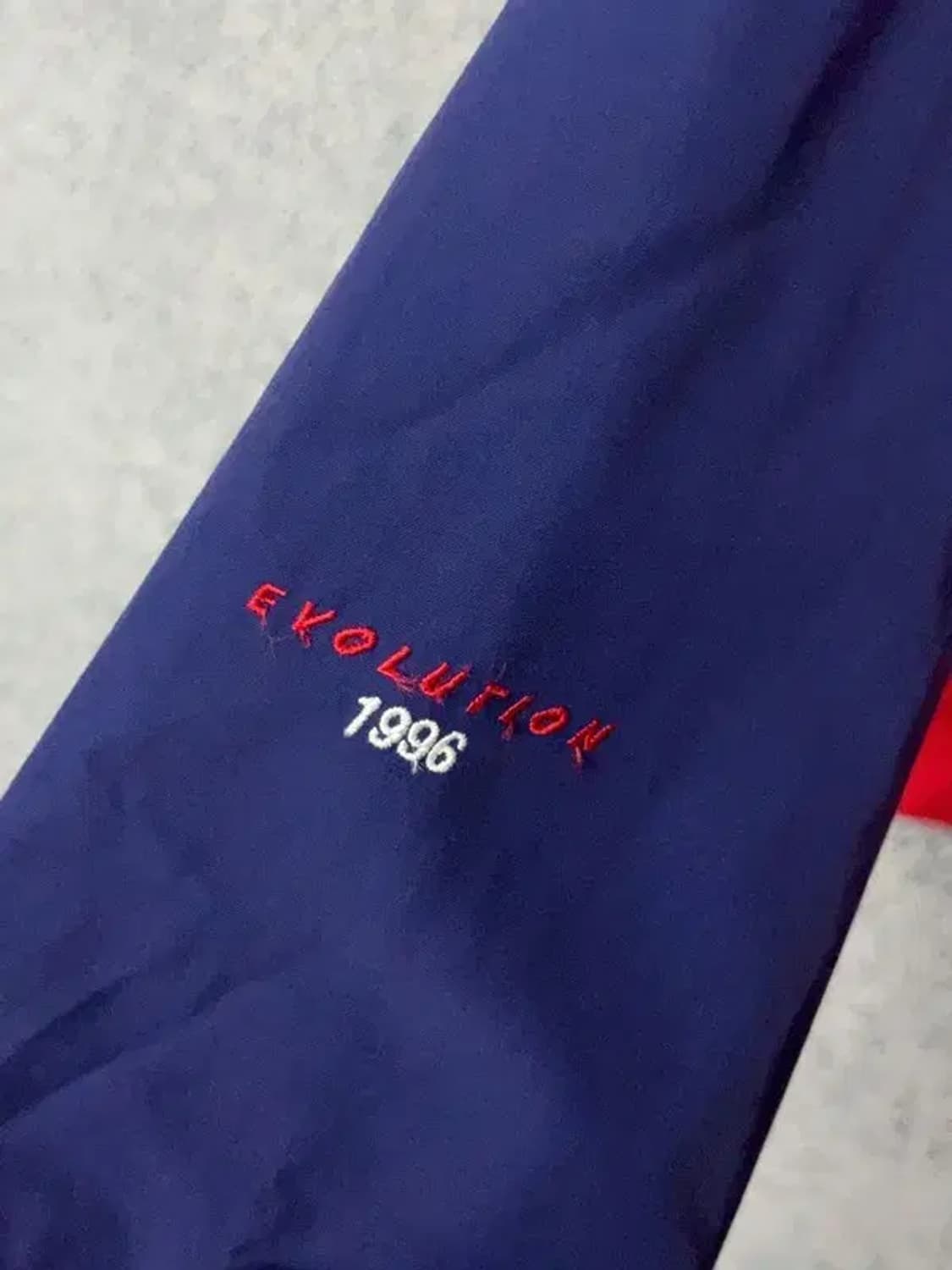 네파 투톤 로고 바람막이 105 상품이미지6