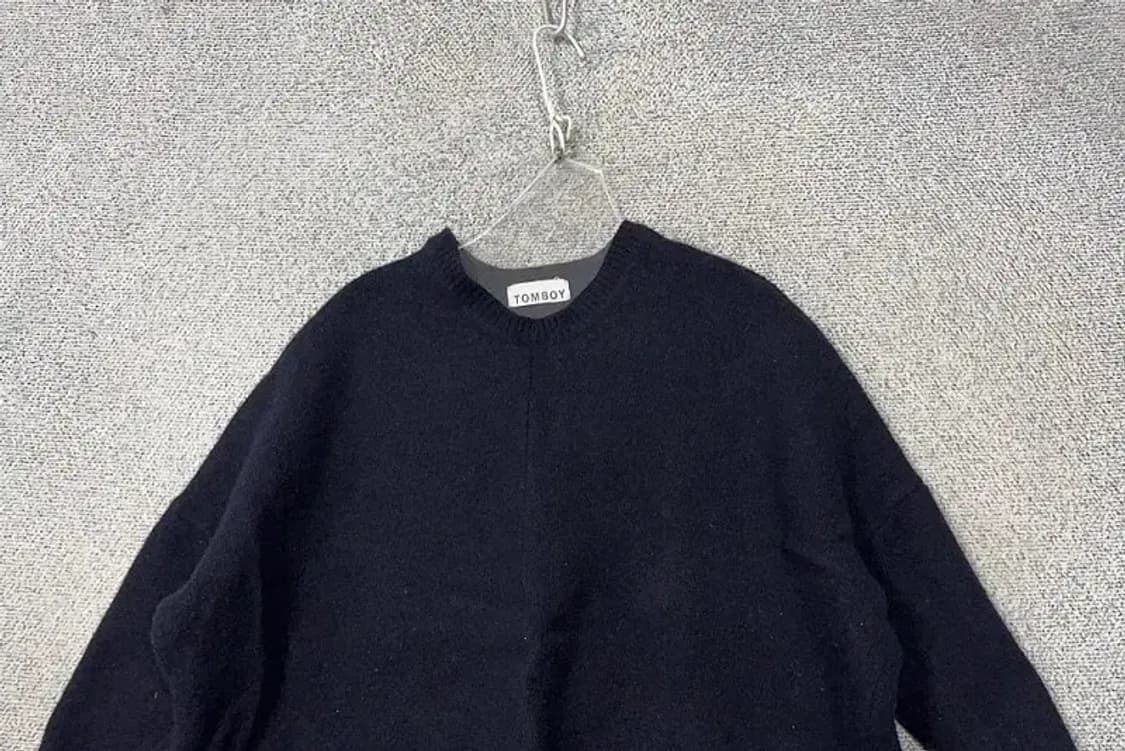 톰보이 네이비 오버핏 울 니트 F 상품이미지3