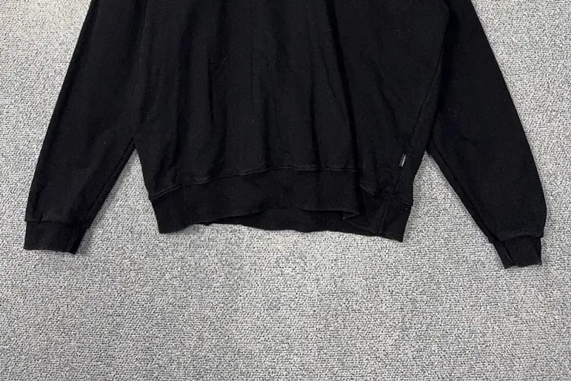 플루크 프린팅 블랙 맨투맨 L 상품이미지4