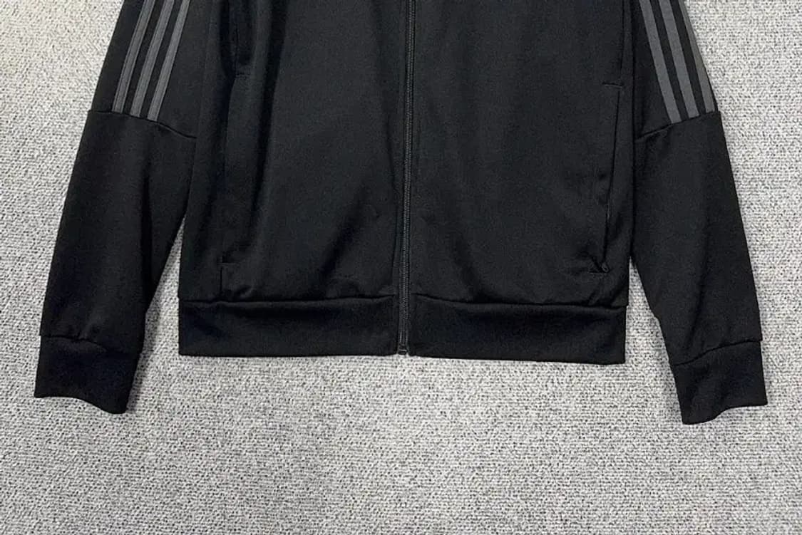 아디다스 블랙 로고 삼선 집업 저지 M 상품이미지4