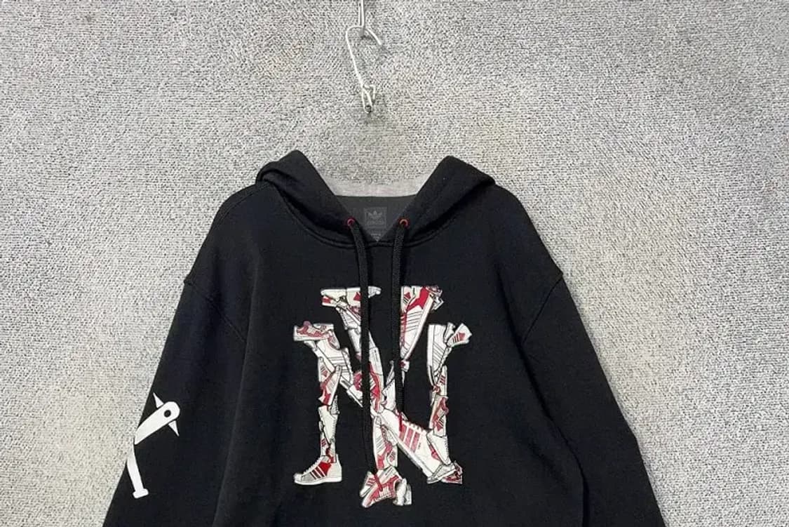아디다스 흑탭 뉴욕 프린팅 블랙 후드티 105 상품이미지3