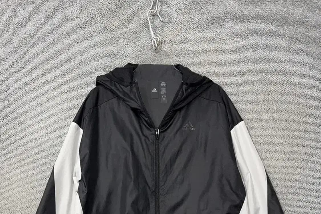 아디다스 블랙 화이트 투톤 오버 사이즈 바람막이 XS 상품이미지3