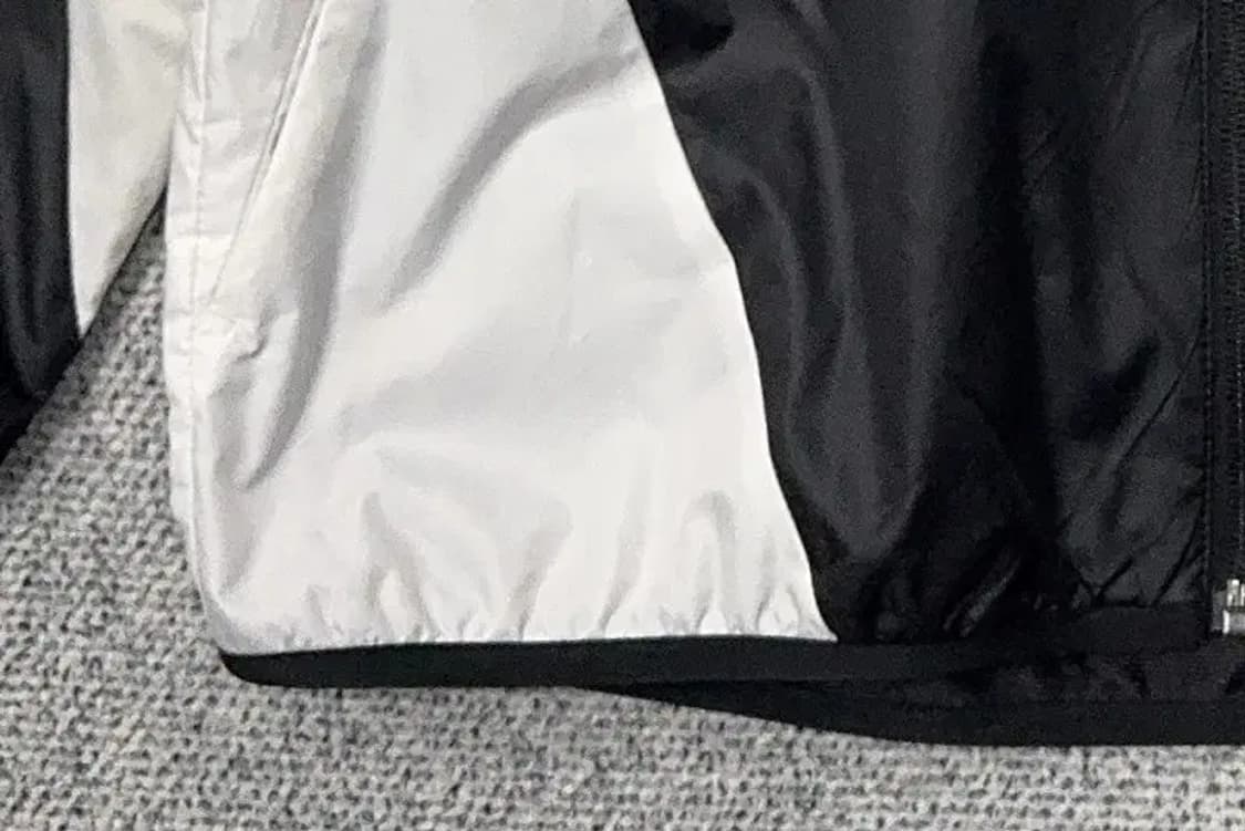 아디다스 블랙 화이트 투톤 오버 사이즈 바람막이 XS 상품이미지6