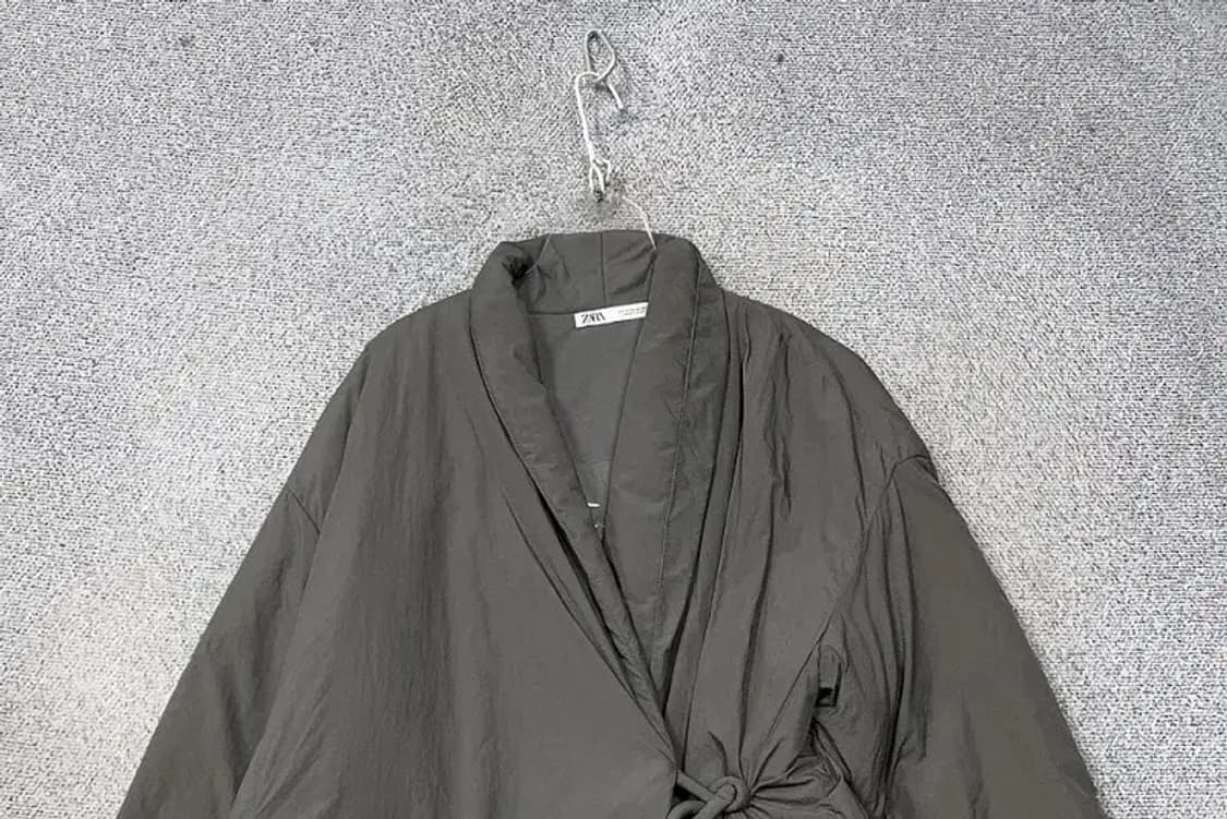 자라 그레이 끈 포인트 패딩 점퍼 M 상품이미지3