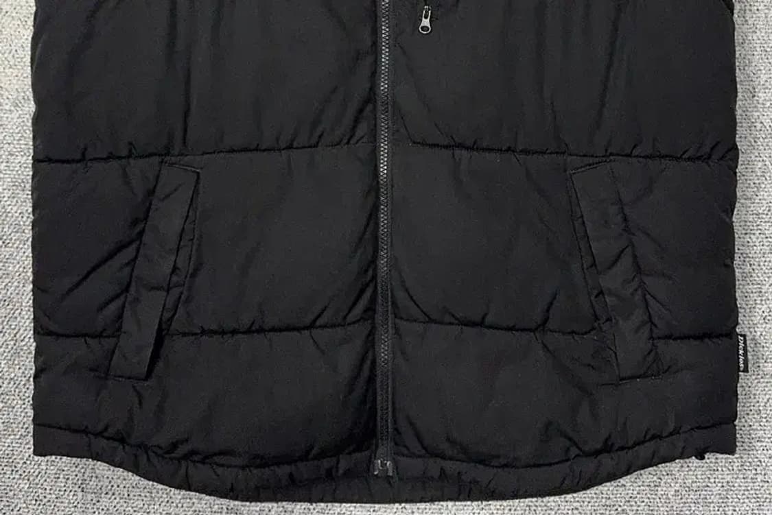 디키즈 블랙 스펠 로고 패딩 조끼 LARGE 상품이미지4