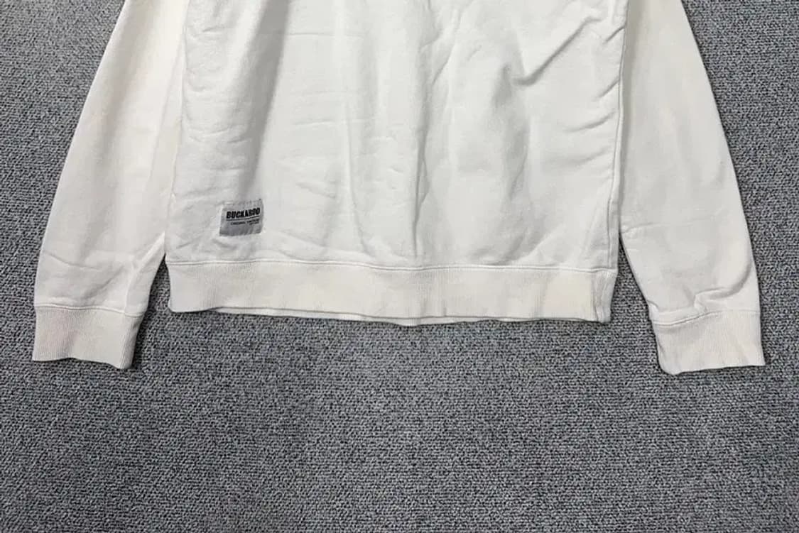 버커루 자수 로고 화이트 맨투맨 L 상품이미지4