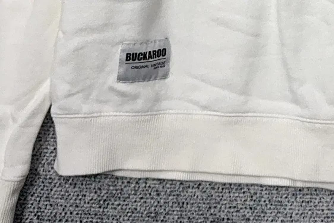 버커루 자수 로고 화이트 맨투맨 L 상품이미지6