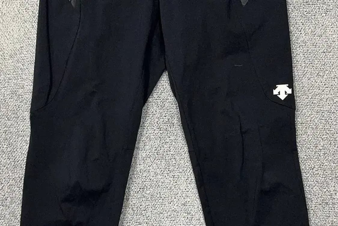 데상트 블랙 운동바지 M 상품이미지4