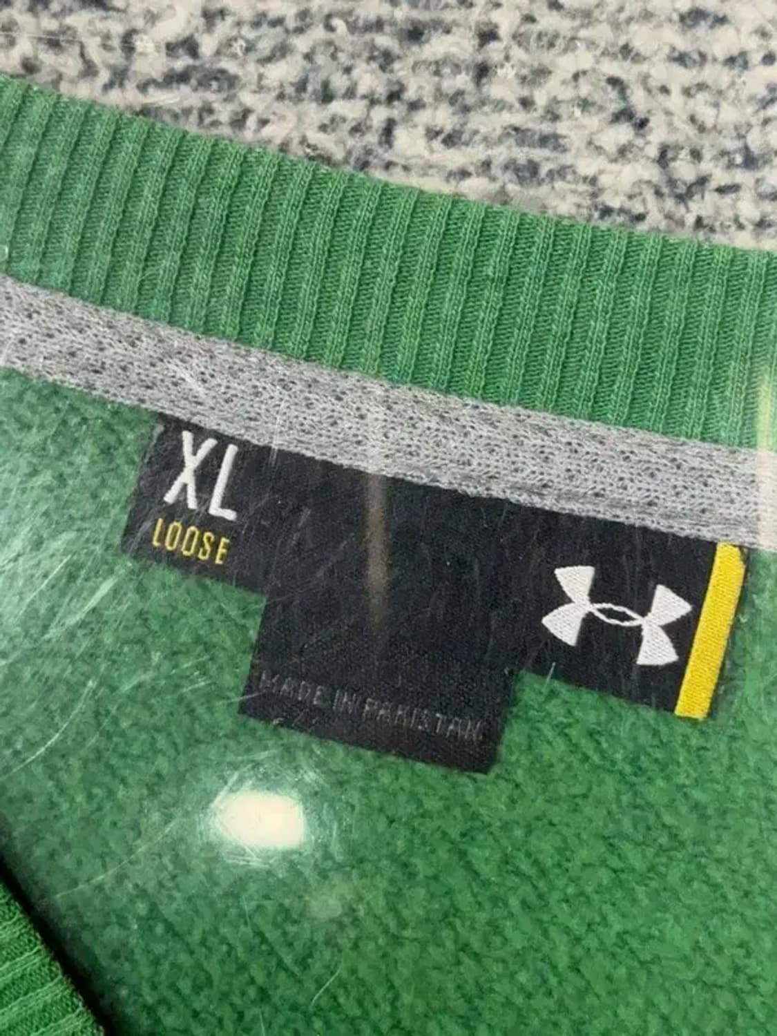 언더아머 그린 로고 오버핏 맨투맨 XL 상품이미지3