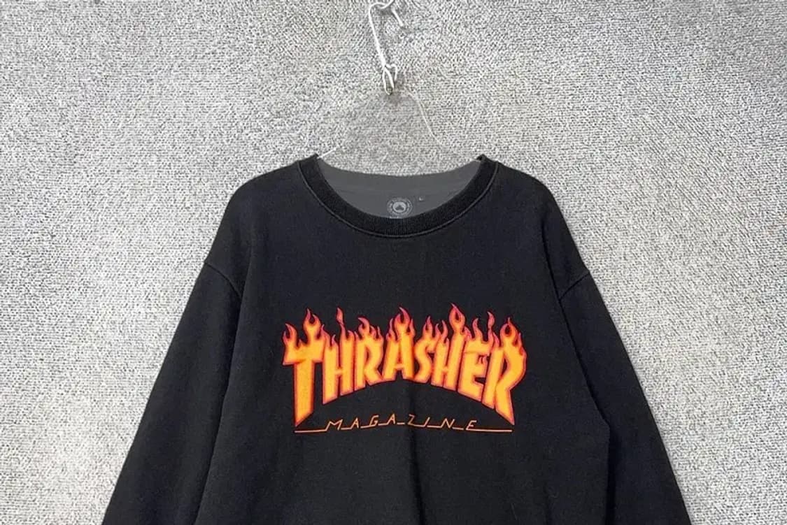 트래셔 프린팅 블랙 맨투맨 L 상품이미지3