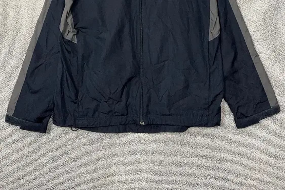 나이키 네이비 로고 바람막이 XL 상품이미지4