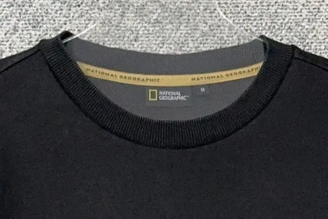 내셔널지오그래픽 블랙 로고 맨투맨 M 상품이미지5