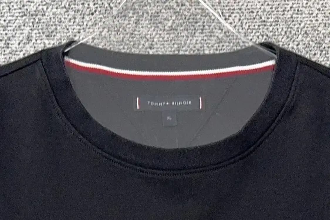 타미힐피거 블랙 로고 맨투맨 XL 상품이미지5