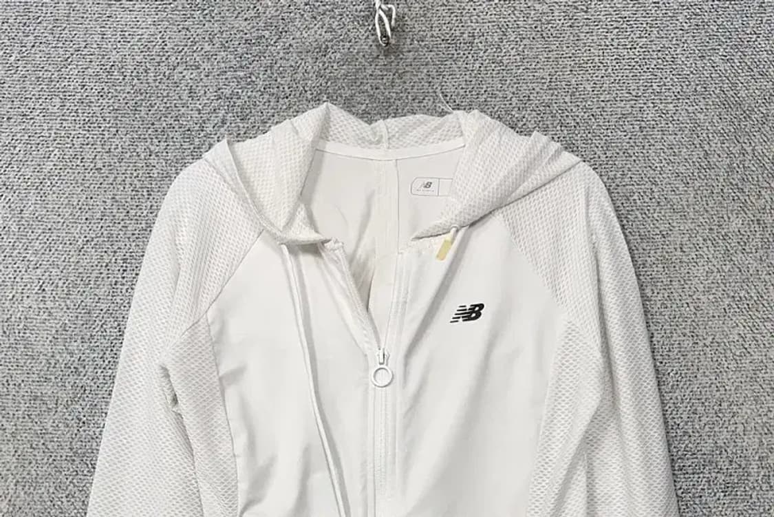 뉴발란스 화이트 로고 기능성 후드집업 M 상품이미지3
