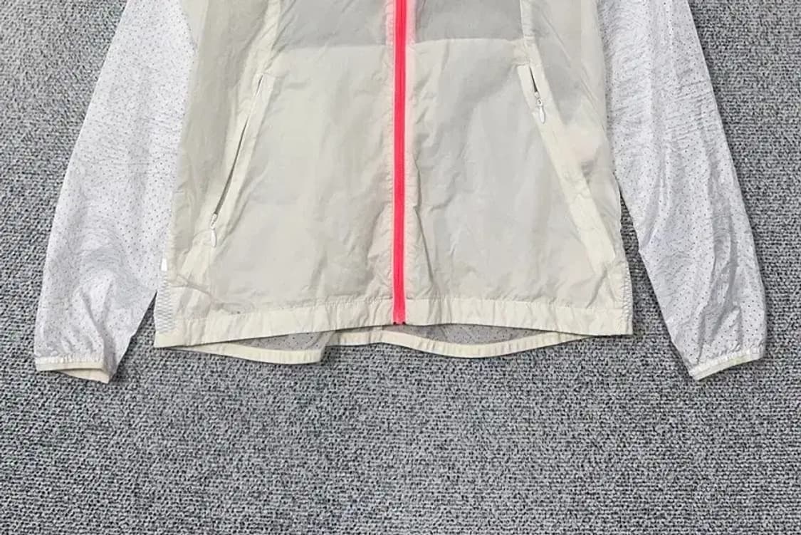 아이더 여성 기능성 바람막이 S 상품이미지4