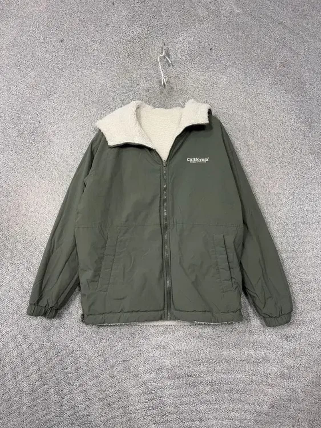 후아유 양면 그린 화이트 뽀글이 점퍼 Small 상품이미지3