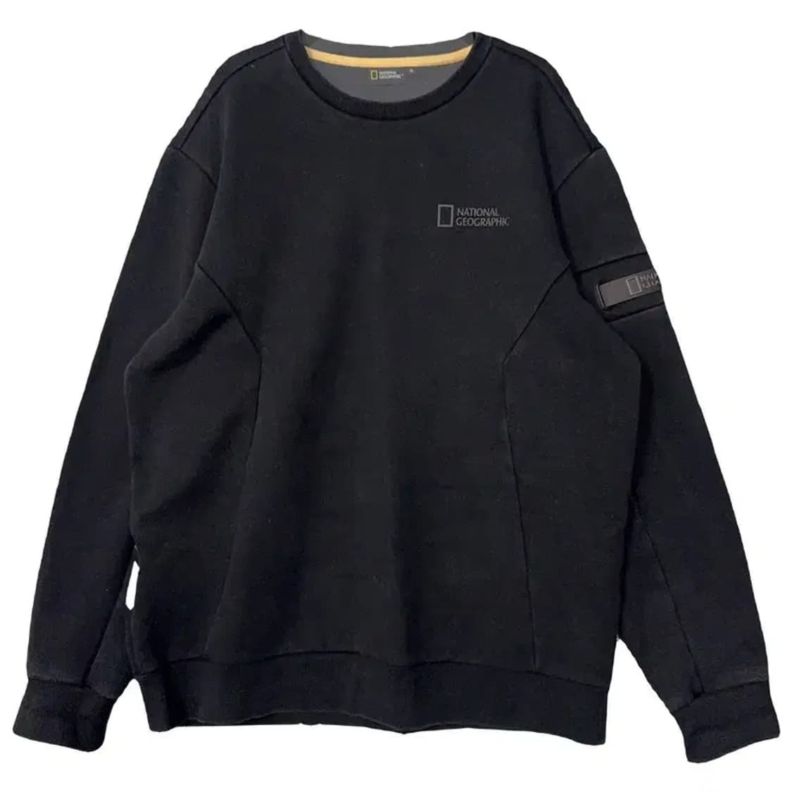 내셔널지오그래픽 블랙 로고 완장 맨투맨 XL 상품이미지1